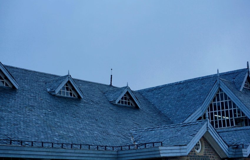 Dakinspectie en dakreparatie: een slimme combinatie